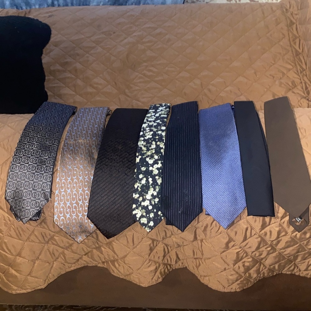 Designer tie bundle